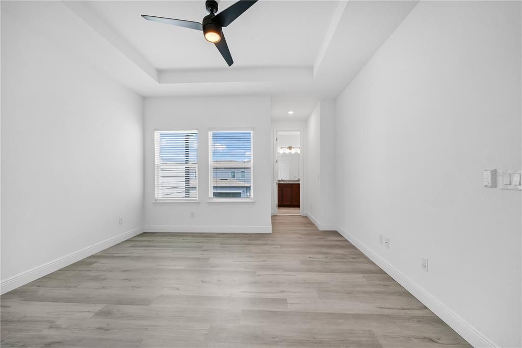 For Sale: $549,000 (3 beds, 2 baths, 1789 Square Feet)
