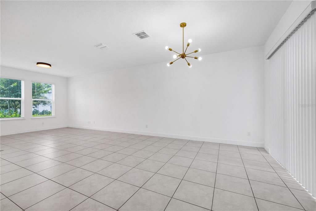 For Sale: $549,000 (3 beds, 2 baths, 1789 Square Feet)