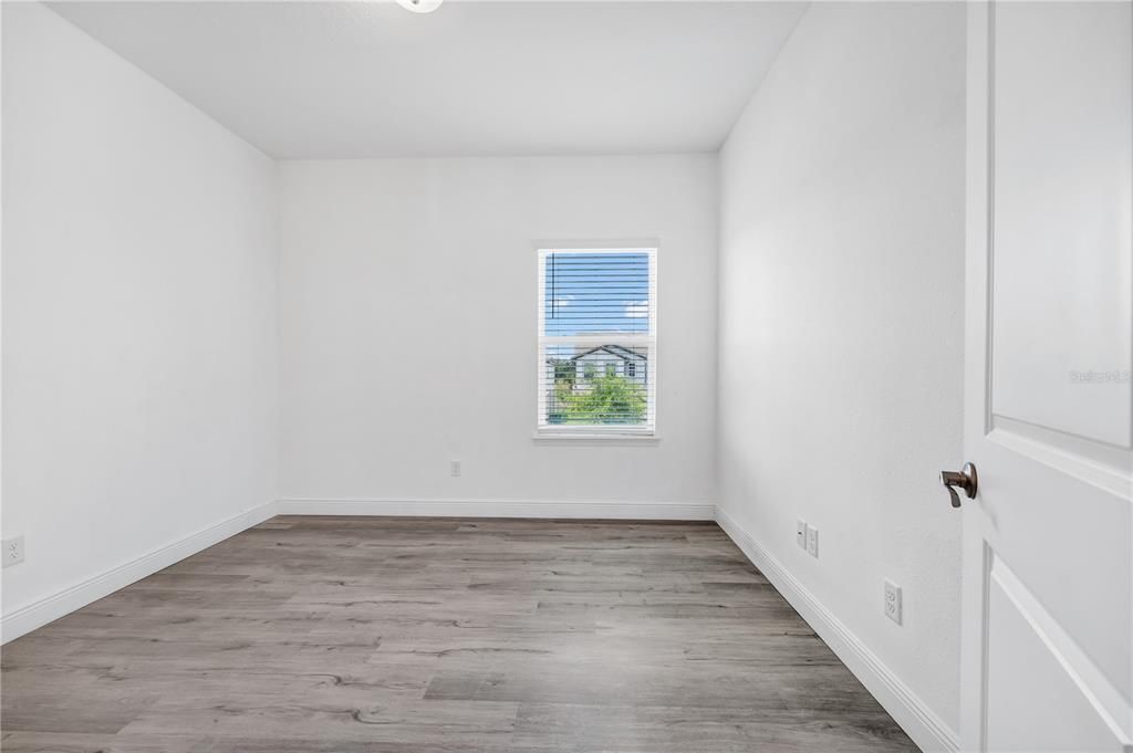 For Sale: $549,000 (3 beds, 2 baths, 1789 Square Feet)