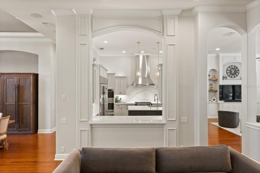 For Sale: $2,949,000 (5 beds, 4 baths, 4010 Square Feet)