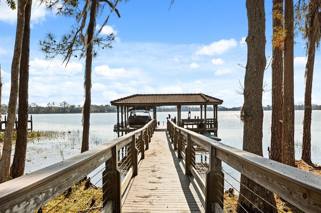 For Sale: $2,949,000 (5 beds, 4 baths, 4010 Square Feet)