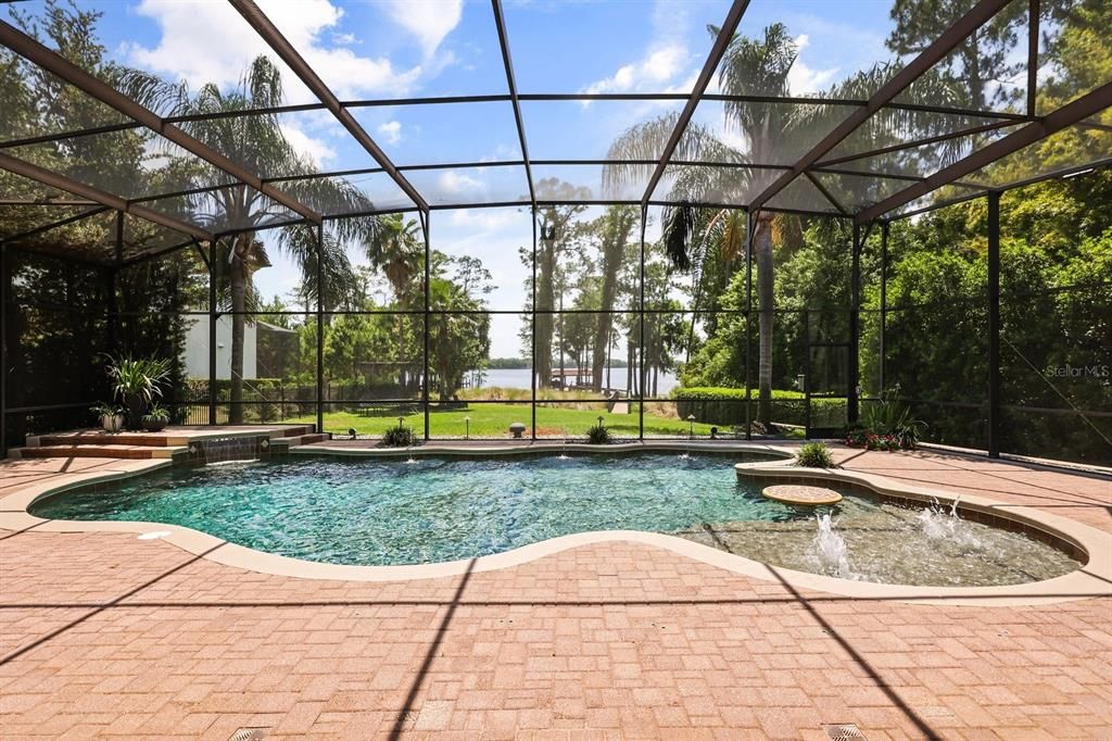 For Sale: $2,949,000 (5 beds, 4 baths, 4010 Square Feet)