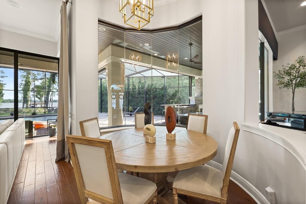 For Sale: $2,949,000 (5 beds, 4 baths, 4010 Square Feet)