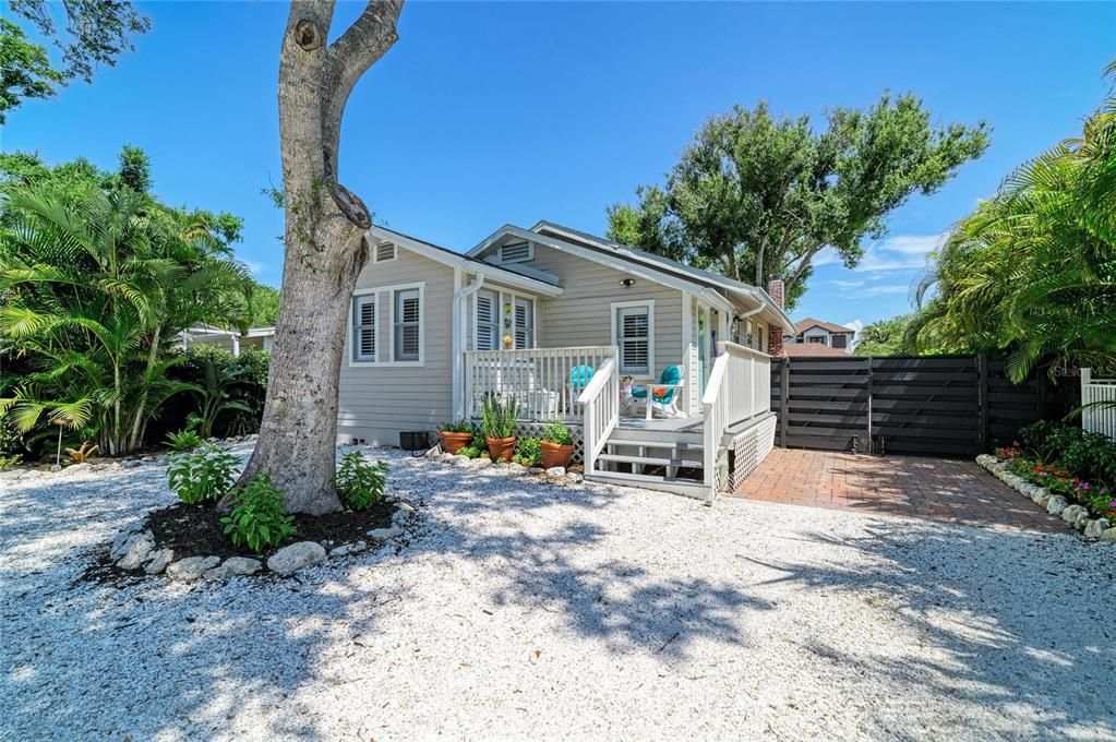 En Venta: $599,000 (3 camas, 1 baños, 1109 Pies cuadrados)