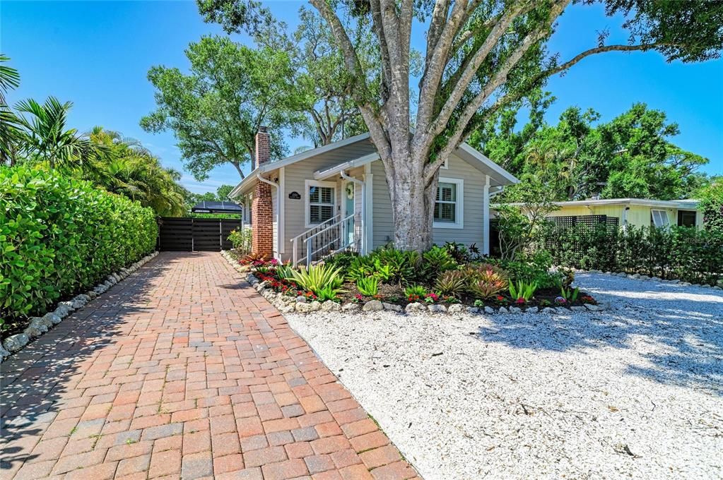 En Venta: $599,000 (3 camas, 1 baños, 1109 Pies cuadrados)