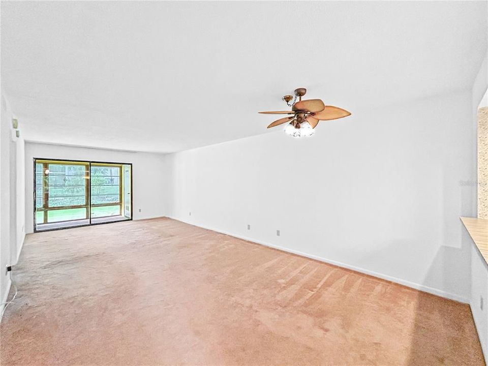 For Sale: $149,900 (2 beds, 2 baths, 1105 Square Feet)
