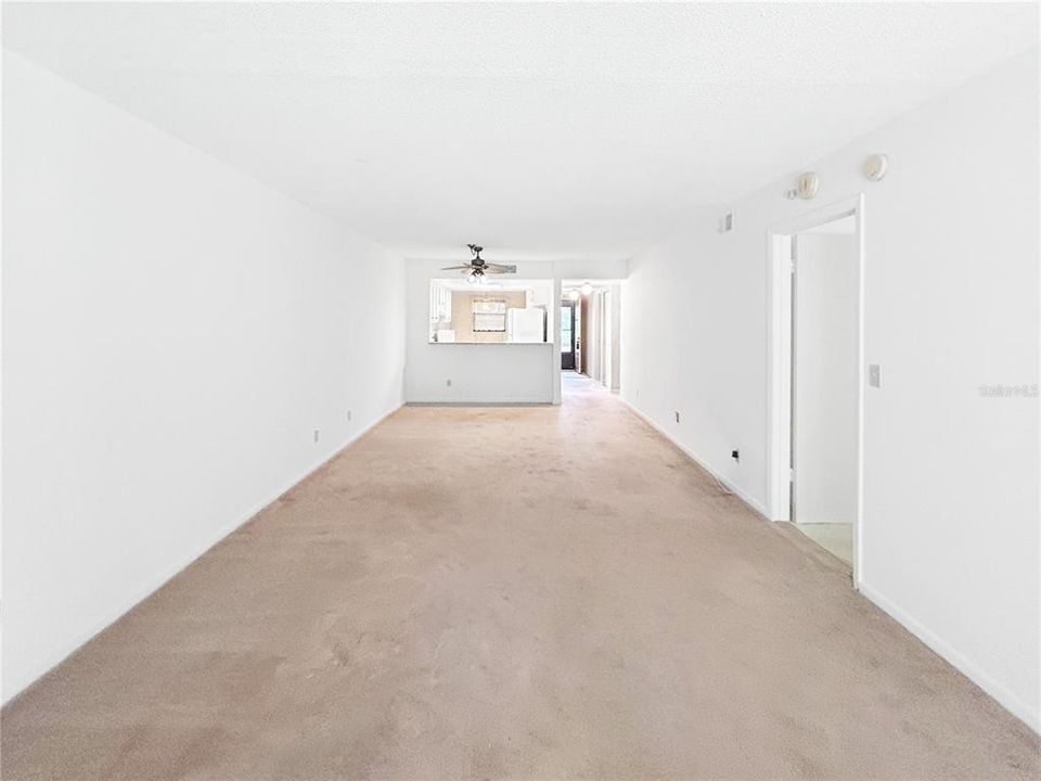 For Sale: $149,900 (2 beds, 2 baths, 1105 Square Feet)