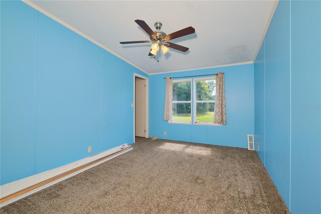 For Sale: $269,000 (4 beds, 2 baths, 2337 Square Feet)