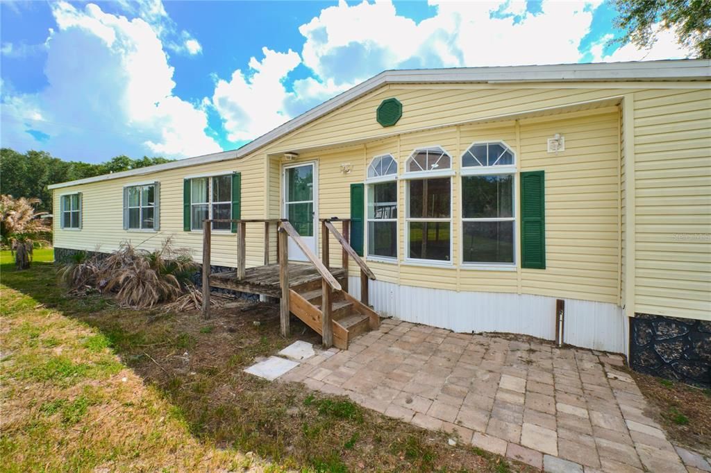 For Sale: $269,000 (4 beds, 2 baths, 2337 Square Feet)