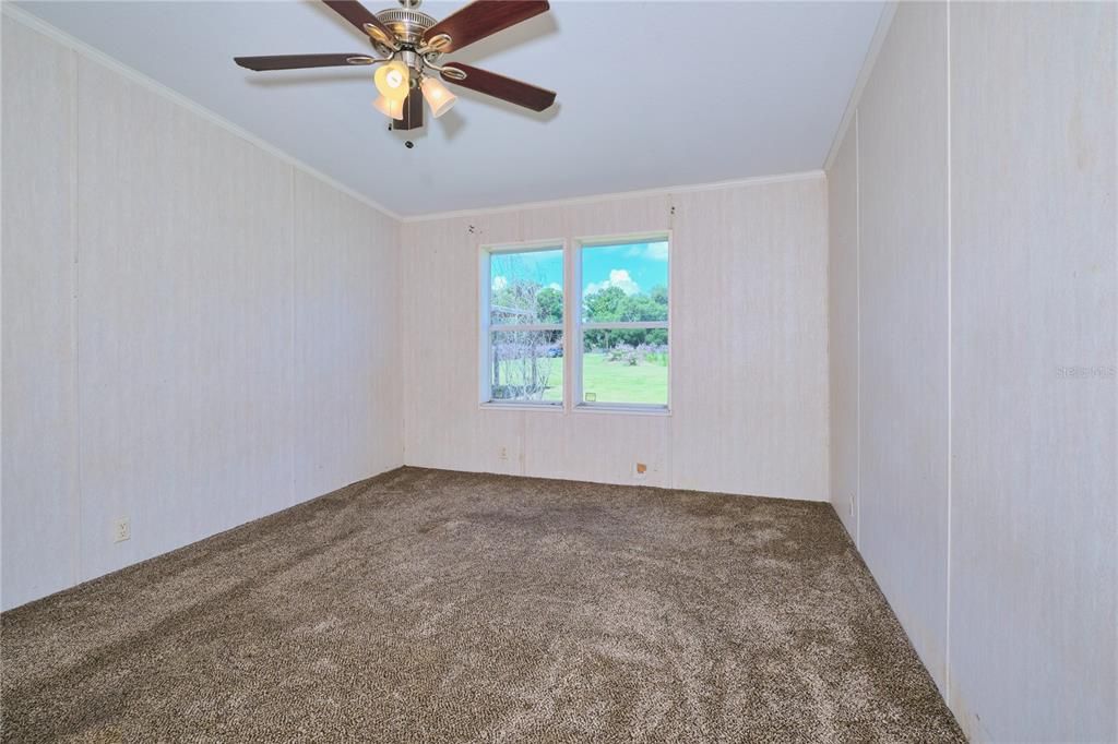 For Sale: $269,000 (4 beds, 2 baths, 2337 Square Feet)