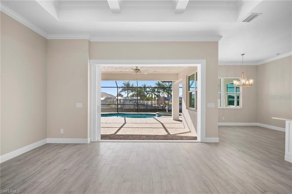 En Venta: $929,900 (3 camas, 3 baños, 2361 Pies cuadrados)