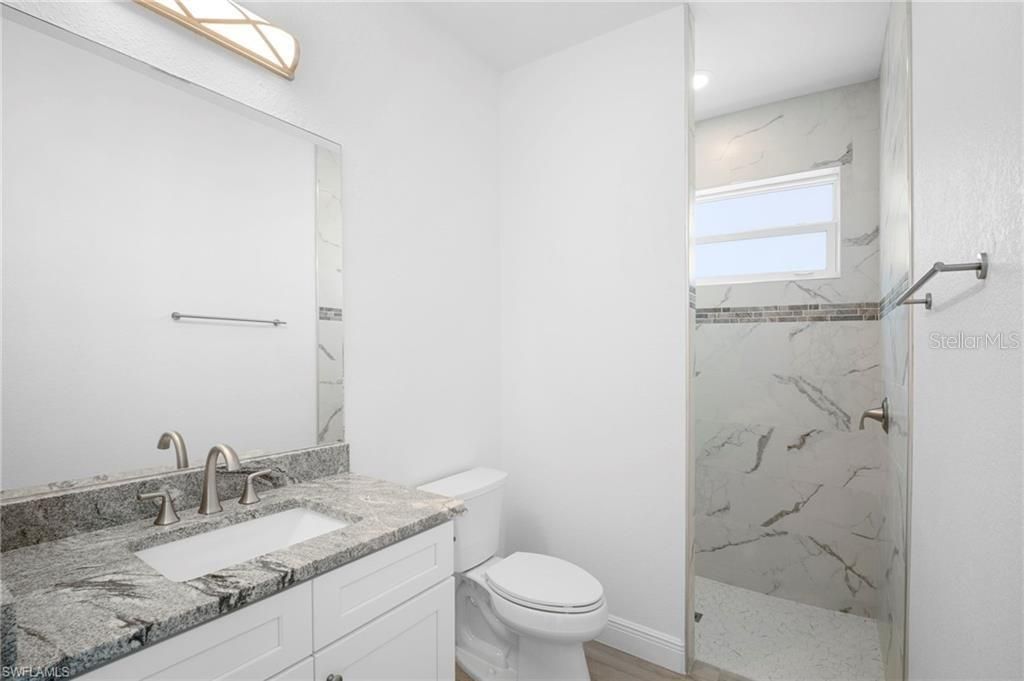 En Venta: $929,900 (3 camas, 3 baños, 2361 Pies cuadrados)