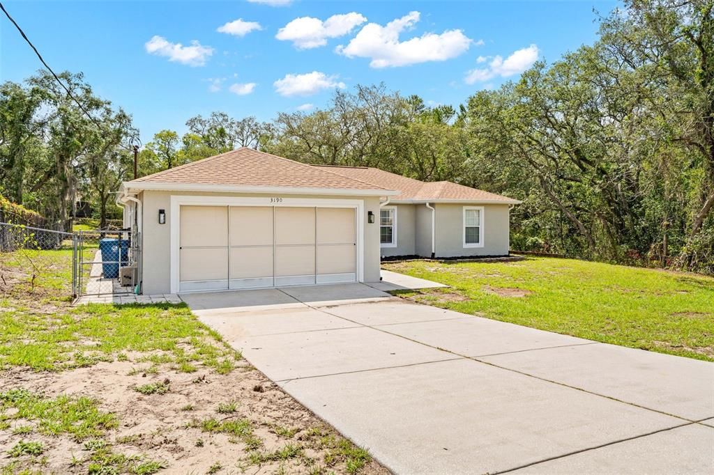 Active With Contract: $285,000 (3 beds, 2 baths, 1459 Square Feet)