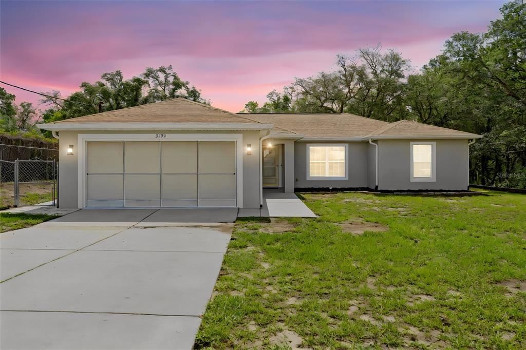 Active With Contract: $285,000 (3 beds, 2 baths, 1459 Square Feet)