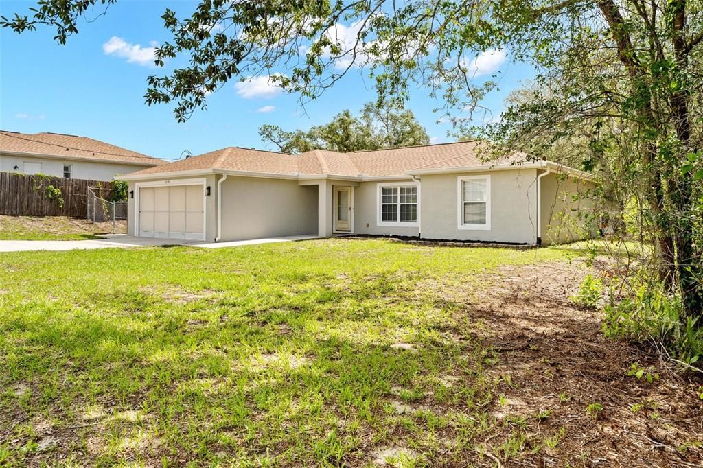 Active With Contract: $285,000 (3 beds, 2 baths, 1459 Square Feet)