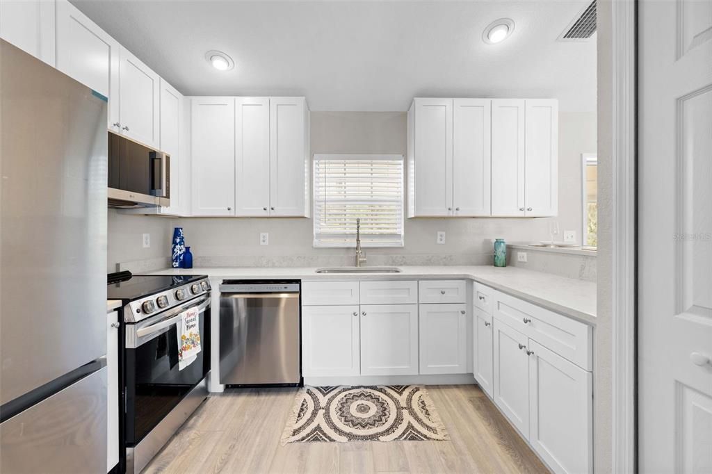 Active With Contract: $285,000 (3 beds, 2 baths, 1459 Square Feet)