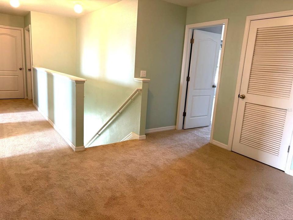 For Sale: $339,900 (4 beds, 2 baths, 2505 Square Feet)