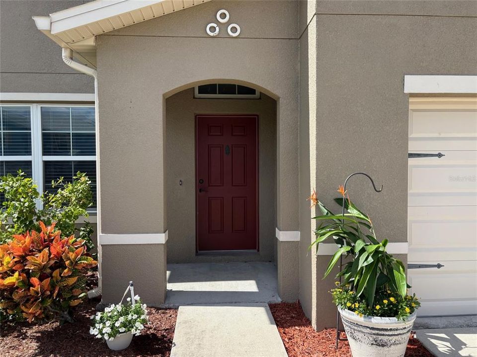 For Sale: $339,900 (4 beds, 2 baths, 2505 Square Feet)