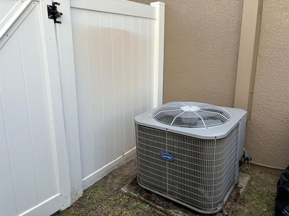For Sale: $339,900 (4 beds, 2 baths, 2505 Square Feet)