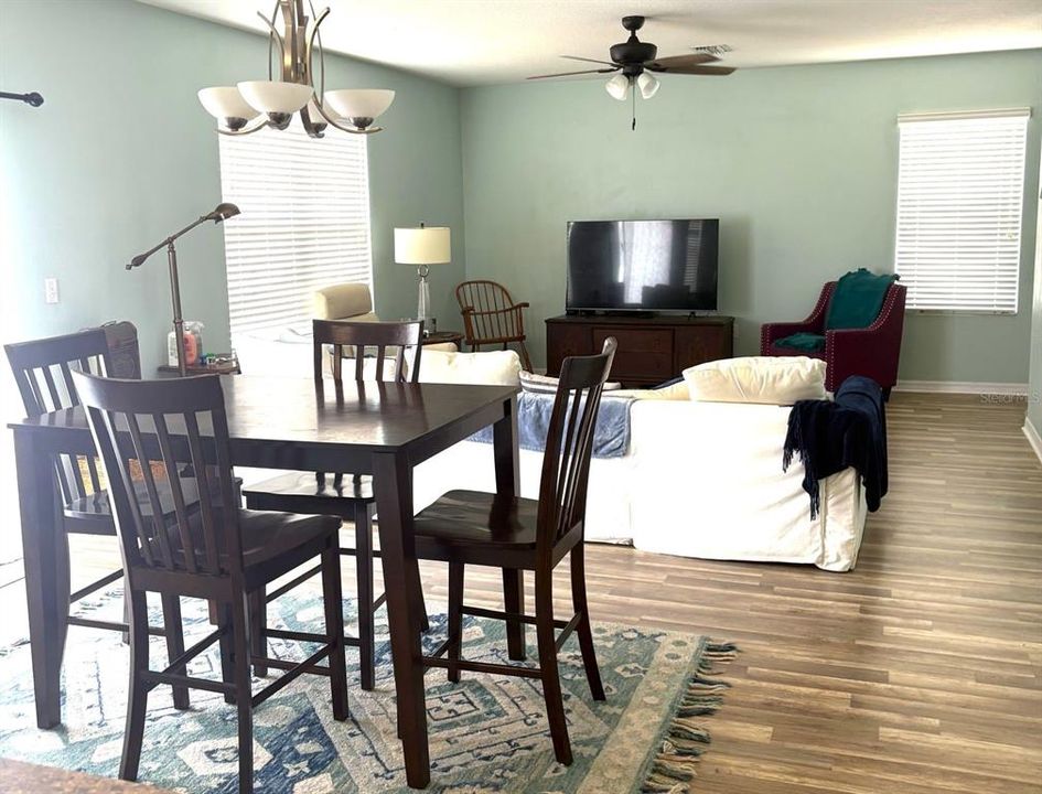 For Sale: $339,900 (4 beds, 2 baths, 2505 Square Feet)