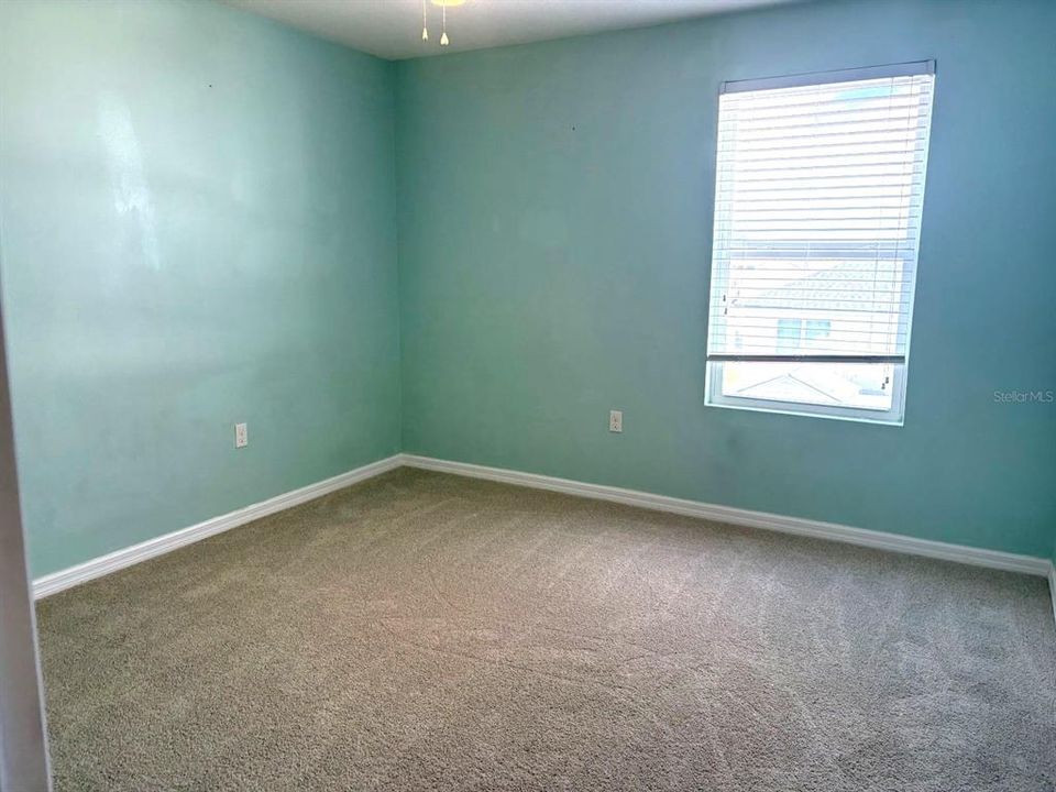 For Sale: $339,900 (4 beds, 2 baths, 2505 Square Feet)