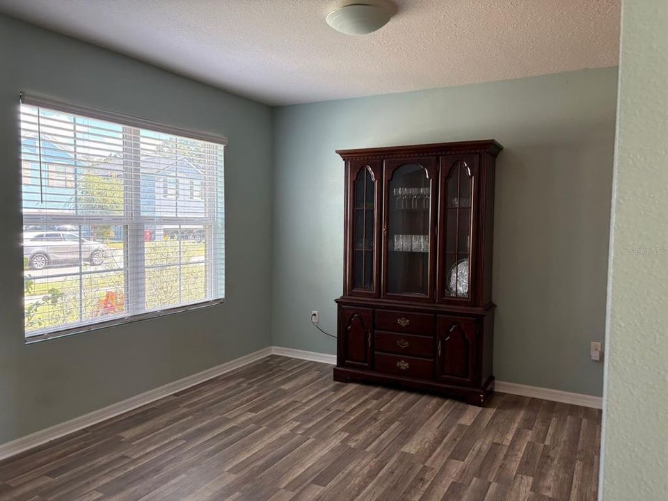 For Sale: $339,900 (4 beds, 2 baths, 2505 Square Feet)