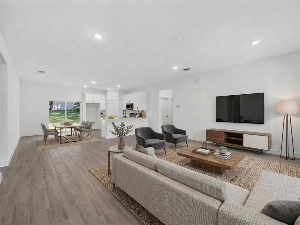 For Rent: $2,200 (3 beds, 2 baths, 1413 Square Feet)