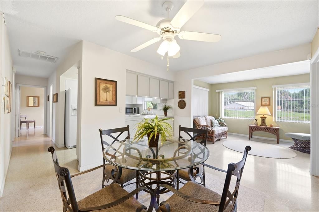 For Sale: $285,000 (3 beds, 2 baths, 1586 Square Feet)