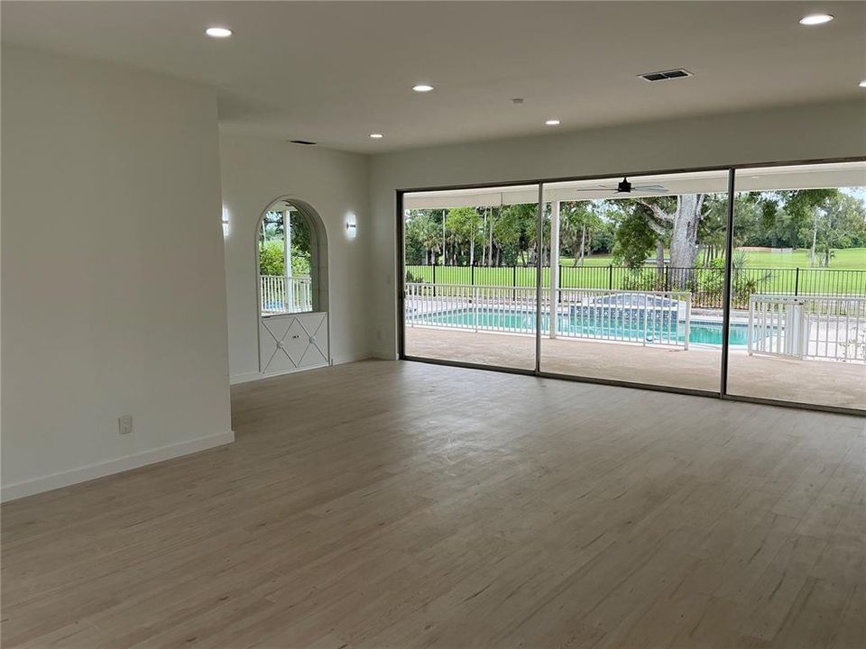 For Sale: $895,000 (3 beds, 2 baths, 2400 Square Feet)