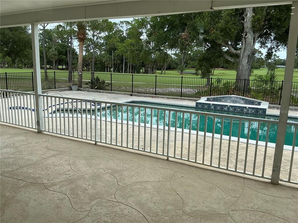 For Sale: $895,000 (3 beds, 2 baths, 2400 Square Feet)