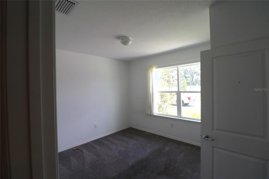 For Sale: $335,000 (4 beds, 2 baths, 1844 Square Feet)