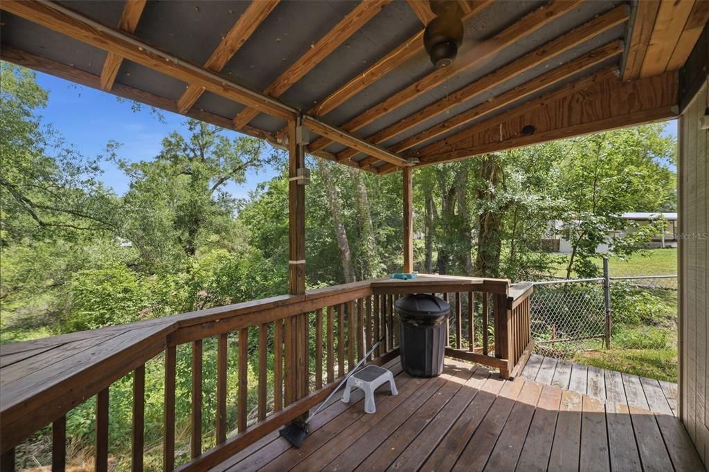 For Sale: $240,000 (3 beds, 2 baths, 728 Square Feet)
