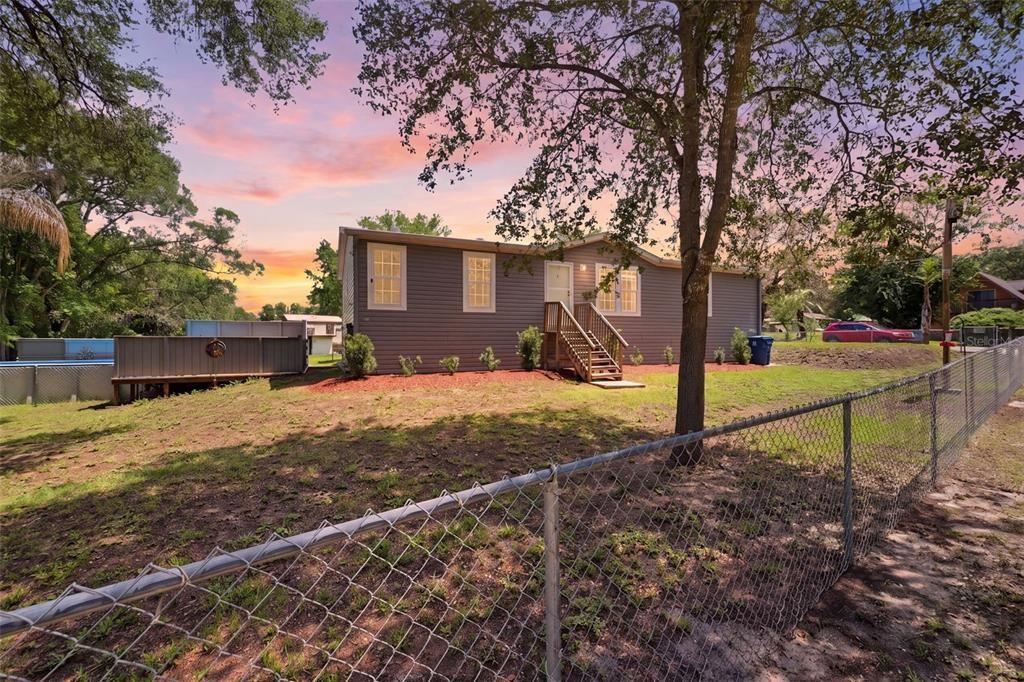For Sale: $240,000 (3 beds, 2 baths, 728 Square Feet)