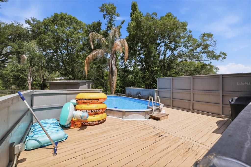 For Sale: $240,000 (3 beds, 2 baths, 728 Square Feet)