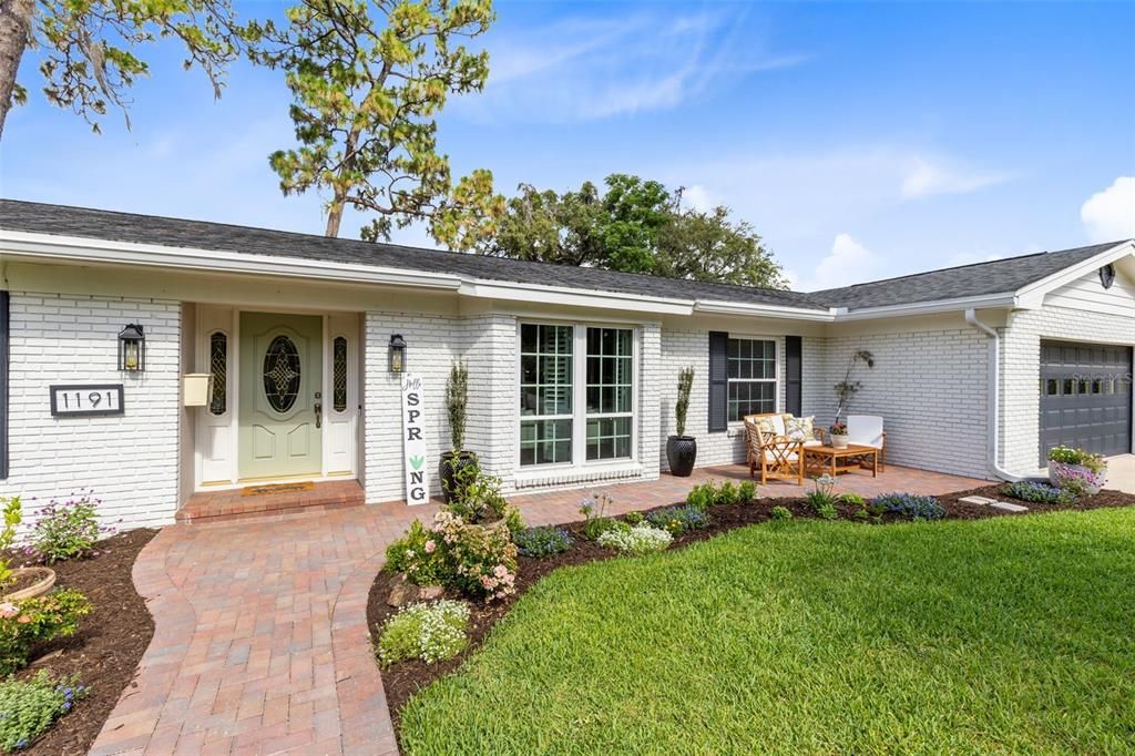 For Sale: $765,000 (4 beds, 2 baths, 2287 Square Feet)