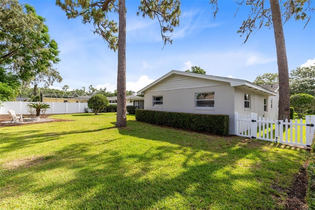 For Sale: $765,000 (4 beds, 2 baths, 2287 Square Feet)