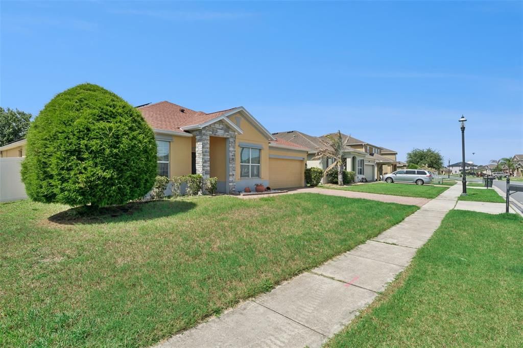 En Venta: $399,999 (4 camas, 2 baños, 2518 Pies cuadrados)