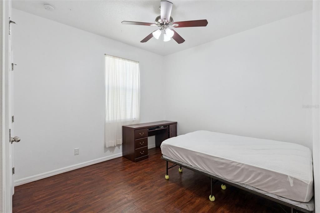 En Venta: $399,999 (4 camas, 2 baños, 2518 Pies cuadrados)
