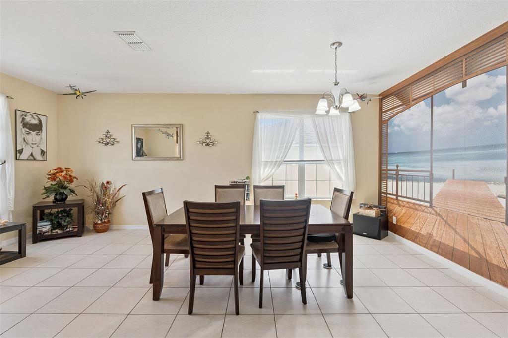 En Venta: $399,999 (4 camas, 2 baños, 2518 Pies cuadrados)
