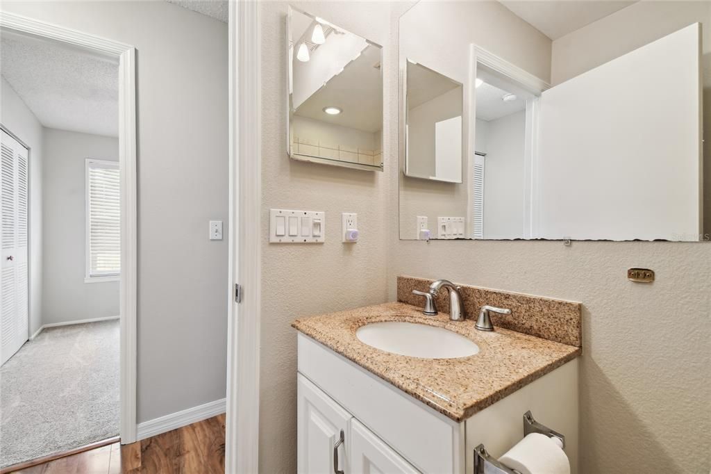 For Rent: $2,300 (3 beds, 2 baths, 1050 Square Feet)