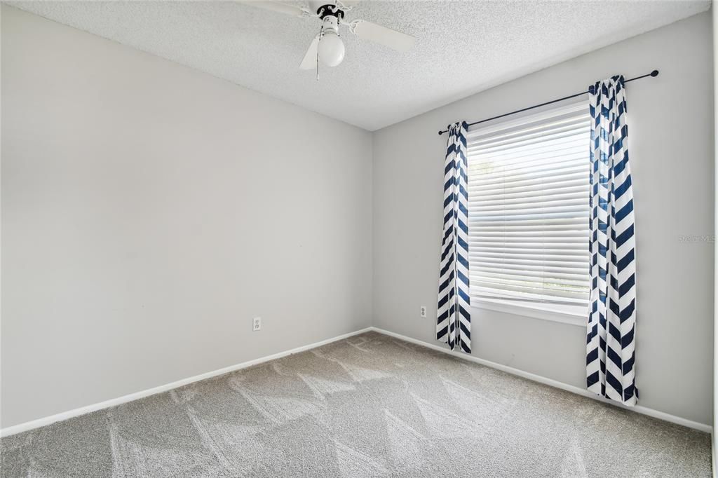 For Rent: $2,300 (3 beds, 2 baths, 1050 Square Feet)
