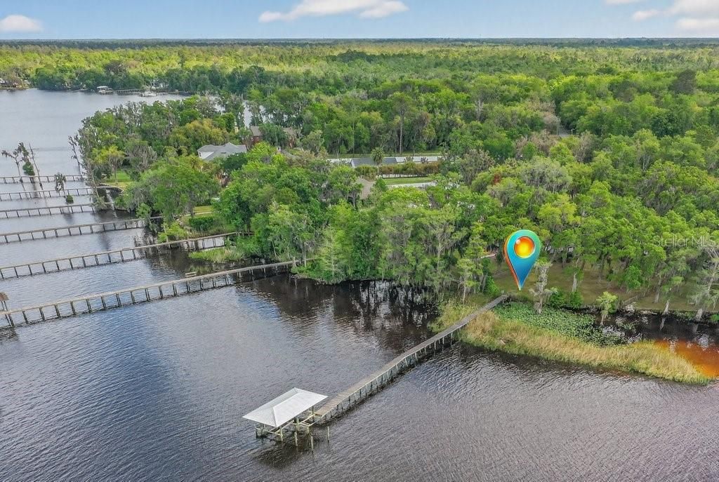 待售: $739,000 (1.07 acres)