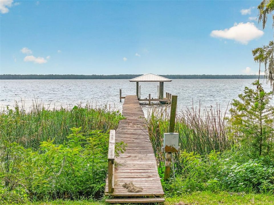 For Sale: $699,000 (1.07 acres)