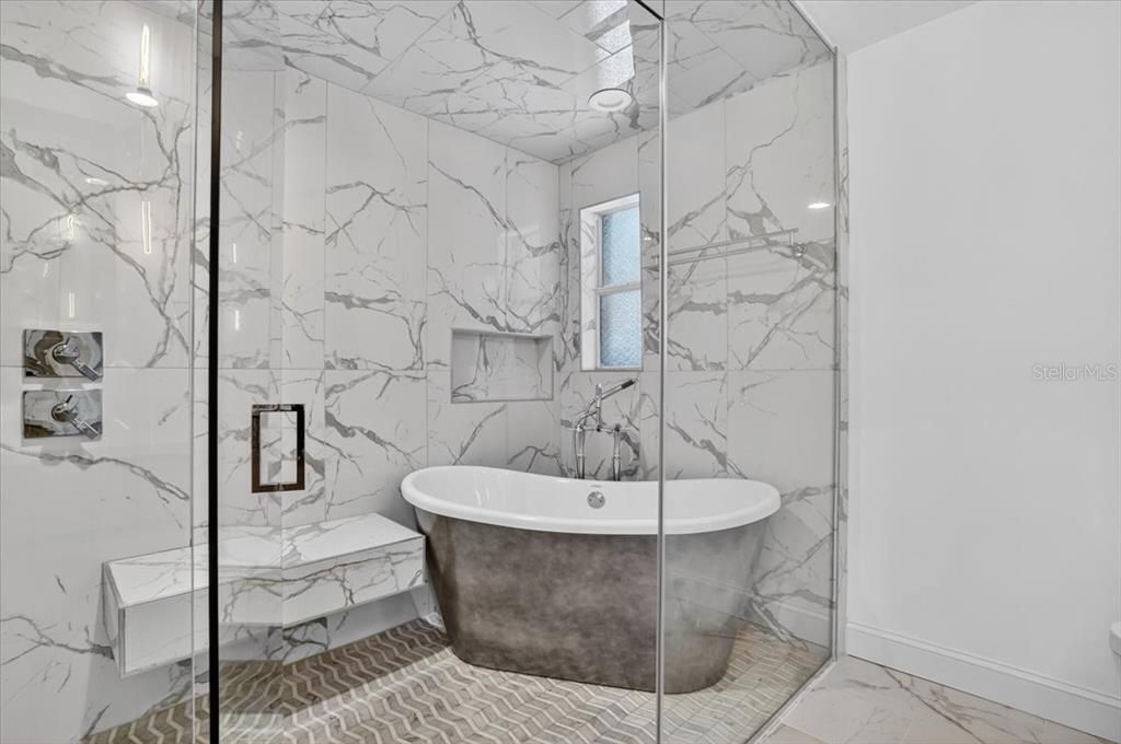 For Sale: $1,799,000 (3 beds, 4 baths, 3214 Square Feet)