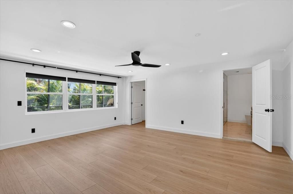 For Sale: $1,799,000 (3 beds, 4 baths, 3214 Square Feet)