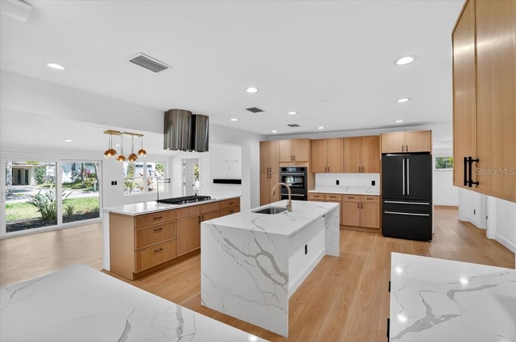 For Sale: $1,799,000 (3 beds, 4 baths, 3214 Square Feet)