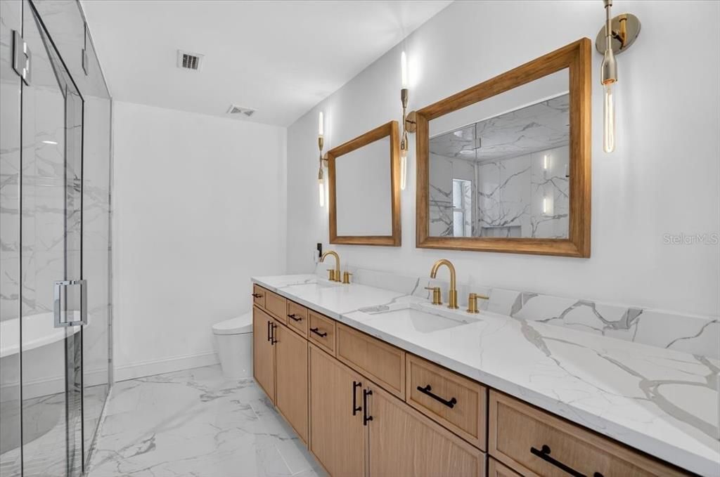 For Sale: $1,799,000 (3 beds, 4 baths, 3214 Square Feet)