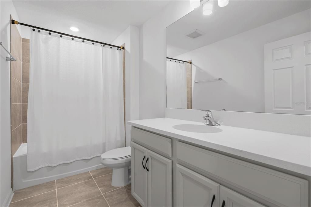 En Venta: $500,000 (3 camas, 2 baños, 1912 Pies cuadrados)