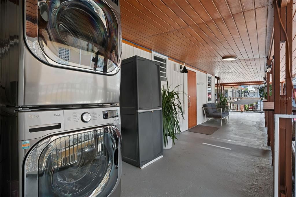For Sale: $2,199,000 (13 beds, 8 baths, 3553 Square Feet)