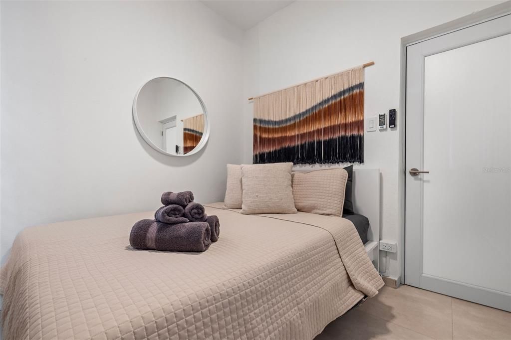 For Sale: $2,199,000 (13 beds, 8 baths, 3553 Square Feet)
